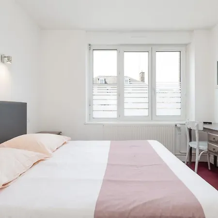 De L'agriculture - 2 Etoiles Ξενοδοχείο Saint-Hilaire-du-Harcouët