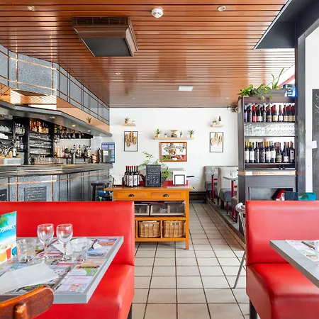 De L'agriculture - 2 Etoiles Ξενοδοχείο Saint-Hilaire-du-Harcouët