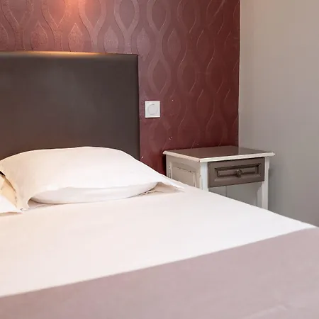 De L'agriculture - 2 Etoiles 2* Saint-Hilaire-du-Harcouët