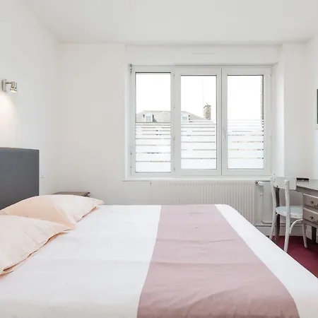 De L'agriculture - 2 Etoiles Ξενοδοχείο Saint-Hilaire-du-Harcouët