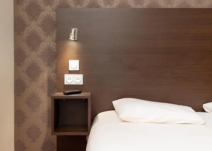 De L'agriculture - 2 Etoiles Saint-Hilaire-du-Harcouët